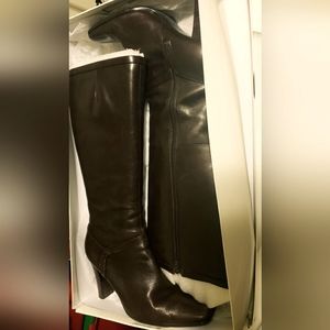 Chocolate Women's Nine West Boots